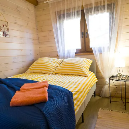 بيت للعطل Lesne Dziady بورسك