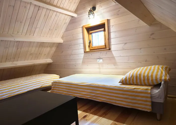 Semesterbostad Lesne Dziady Borsk